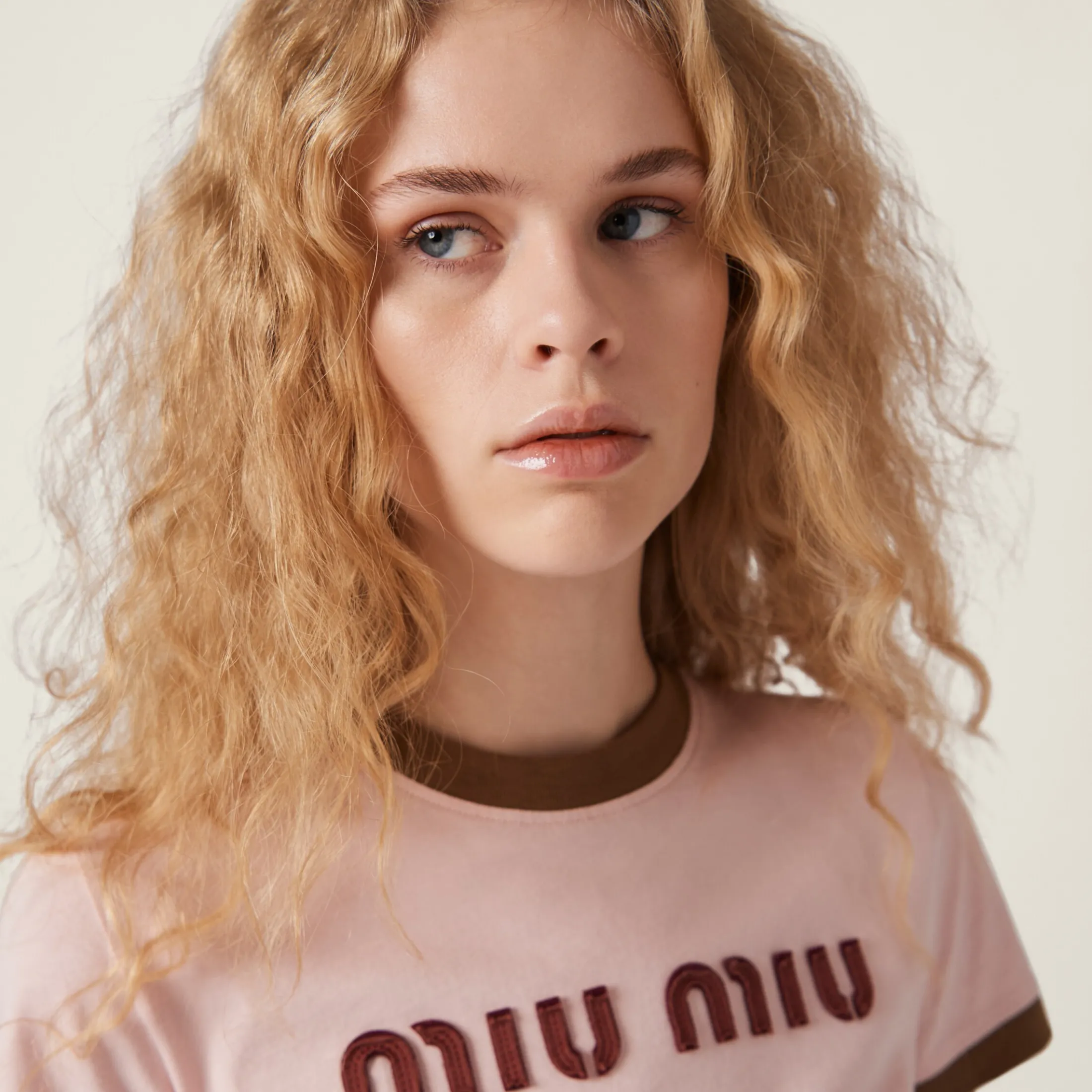 Alabaster Pink/military Green Embroidered Cotton Jersey T-shirt | Miu Miu
