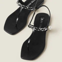 Black Patent Leather Thong Sandals | Miu Miu