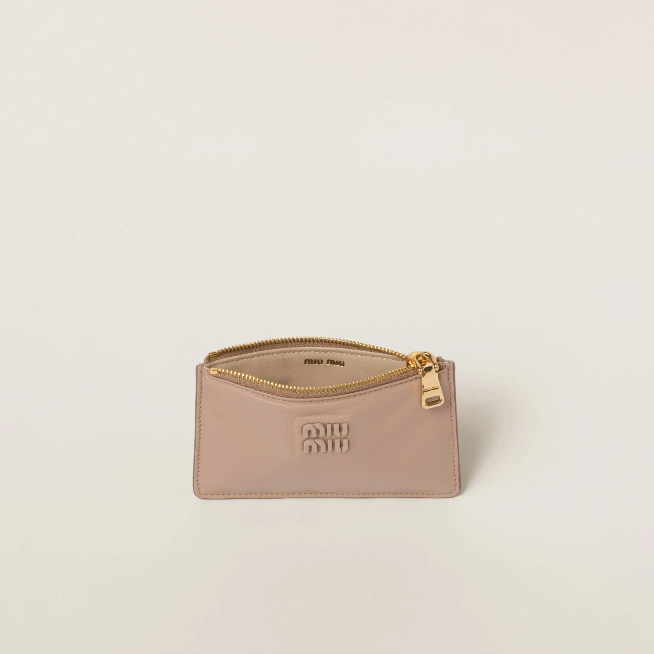 Cameo Leather Envelope Wallet | Miu Miu