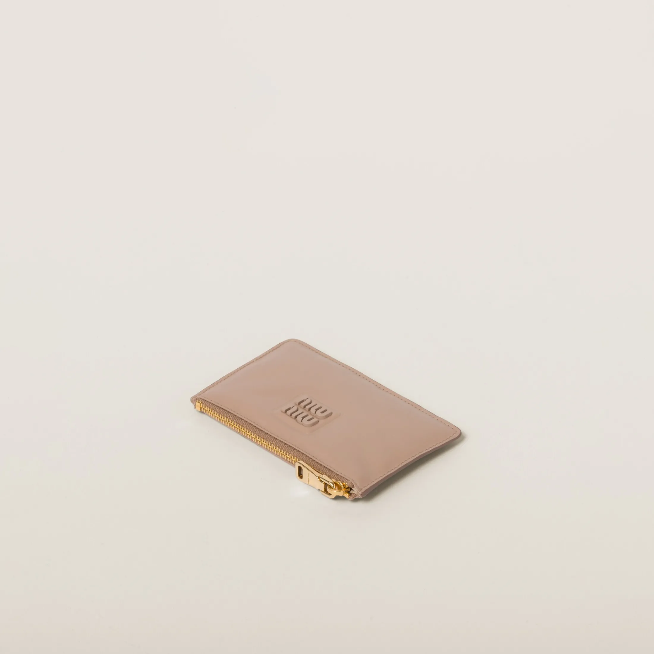 Cameo Leather Envelope Wallet | Miu Miu