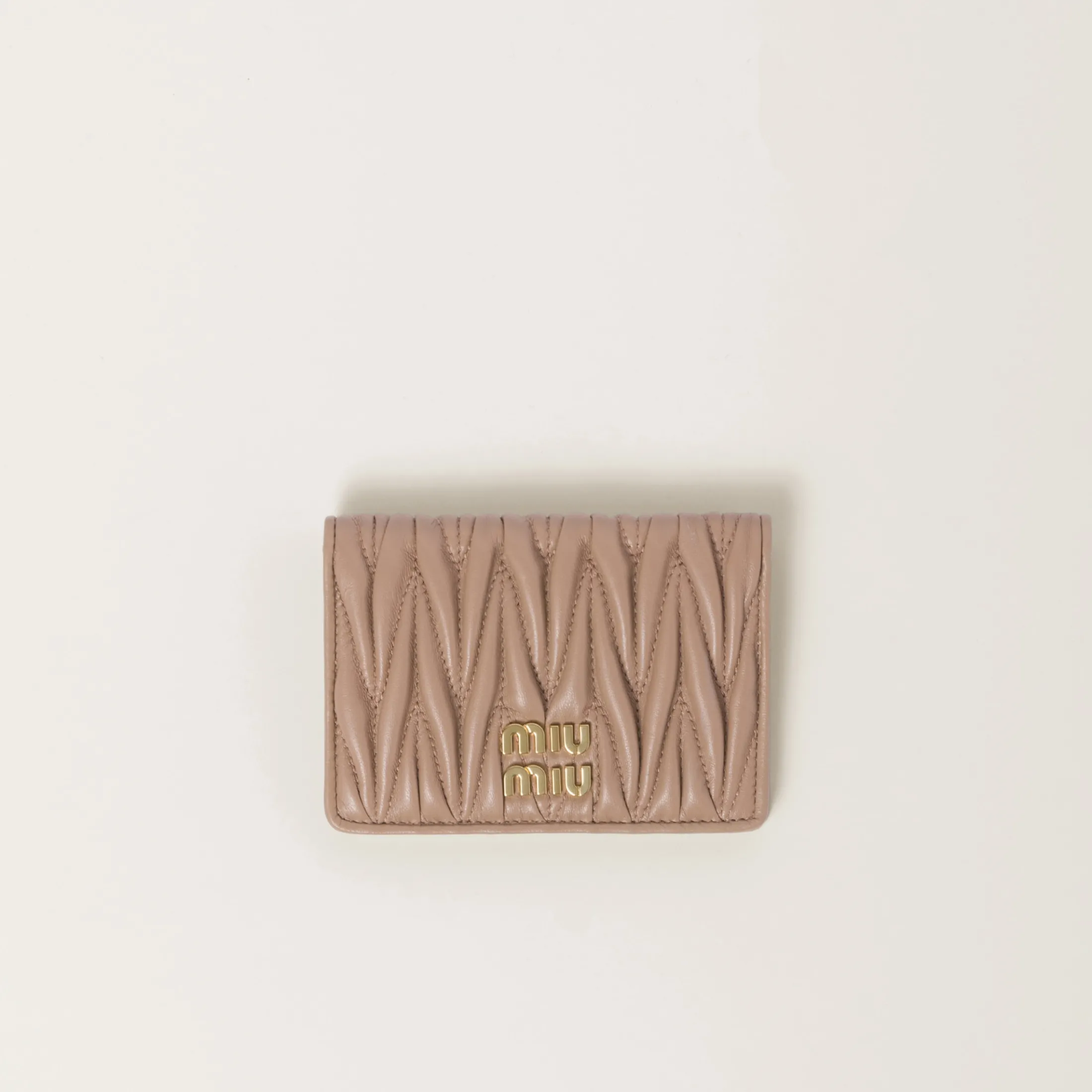 Cameo Matelassé Nappa Leather Card Holder | Miu Miu