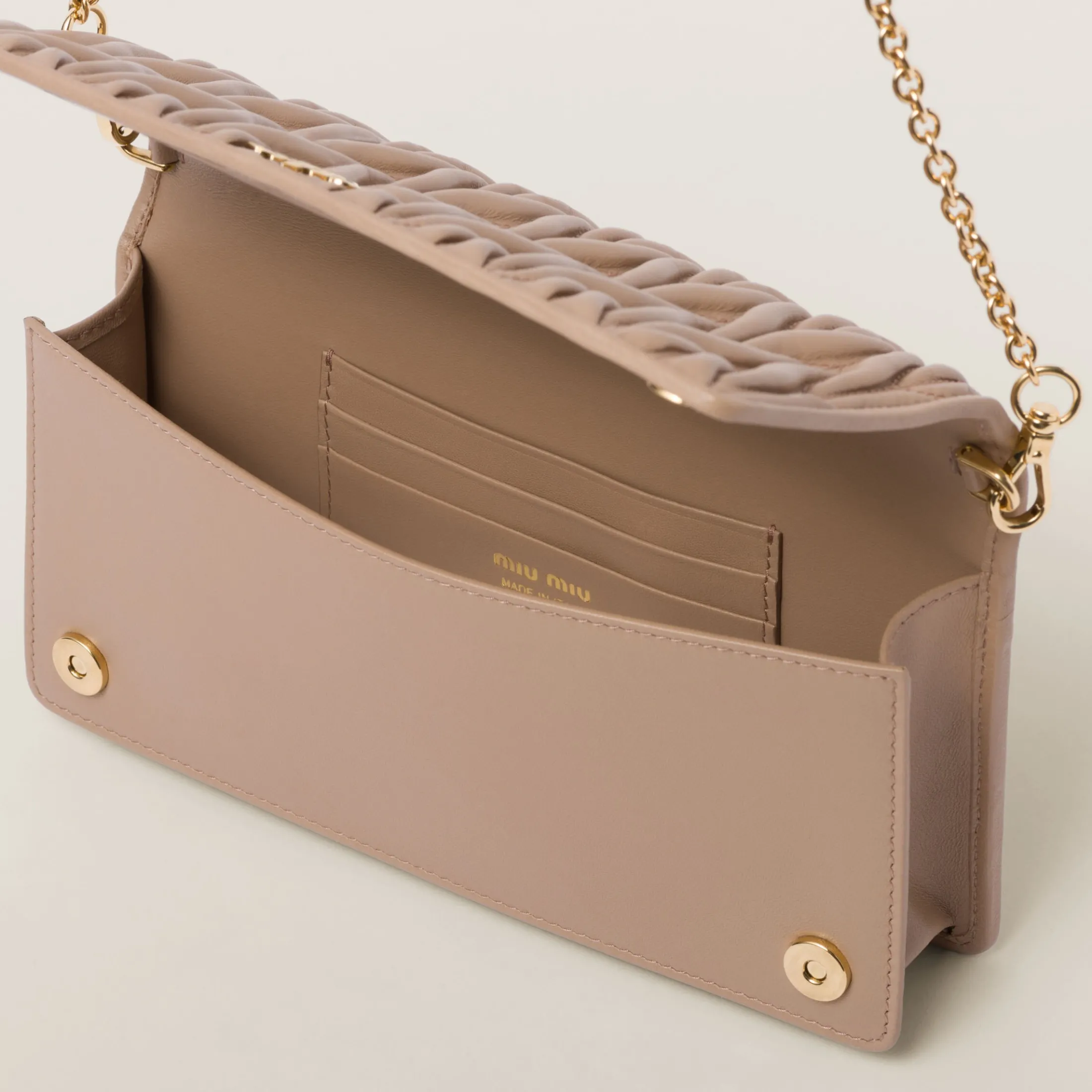 Cameo Matelassé Nappa Leather Smartphone Case | Miu Miu