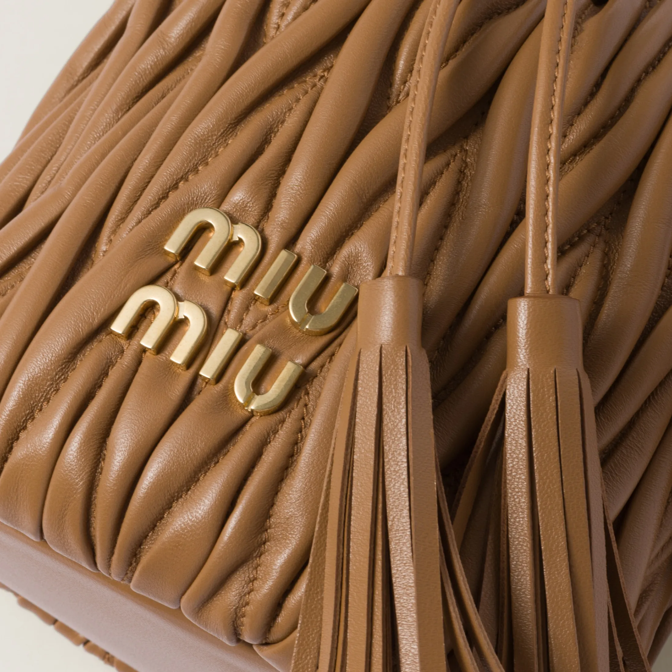 Caramel Matelassé Nappa Leather Bucket Bag | Miu Miu