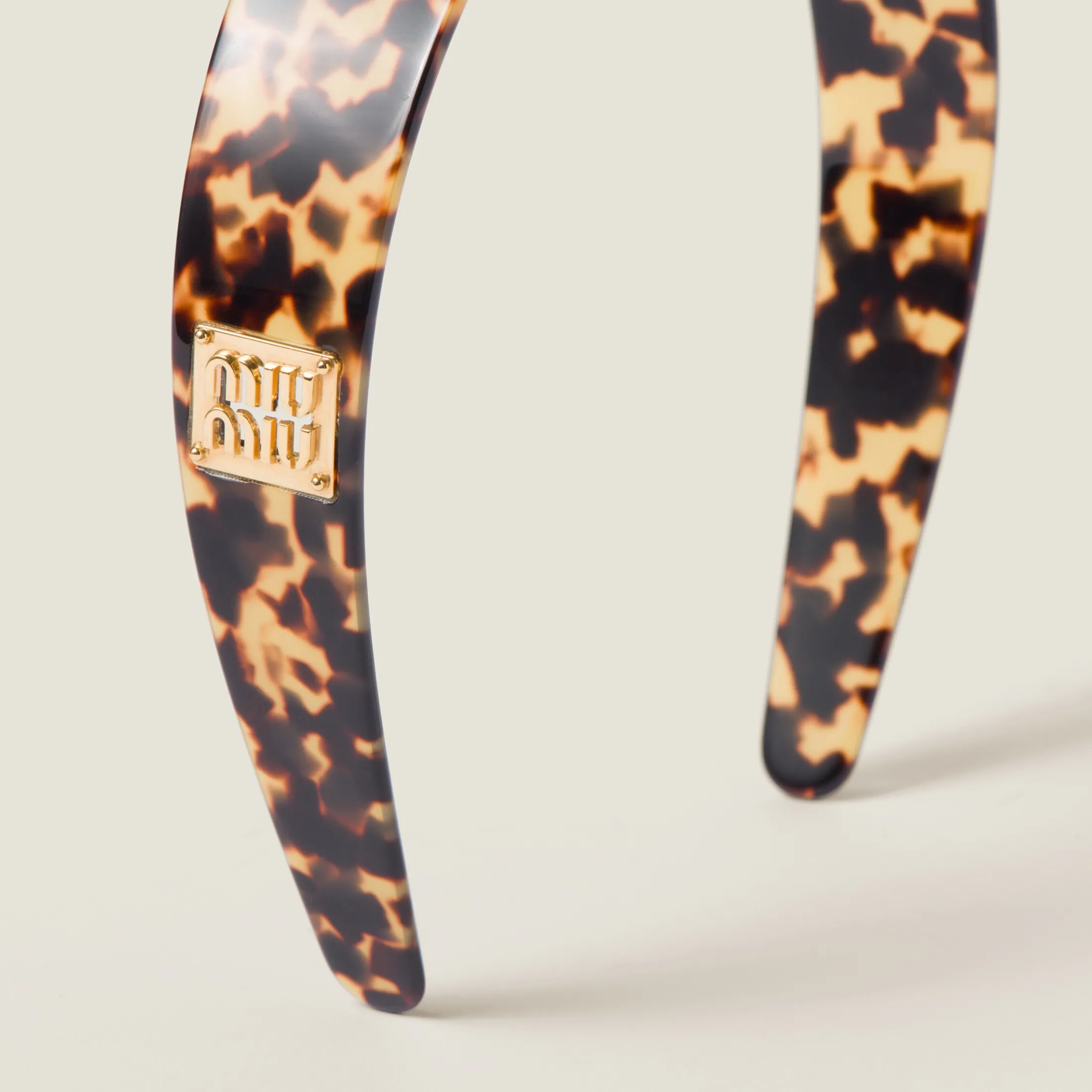 Tortoiseshell/gold Plexiglas Headband | Miu Miu