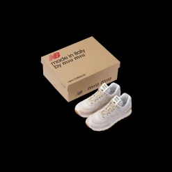 White New Balance 574 X Miu Miu Vintage-effect Nappa Leather Sneakers | Miu Miu