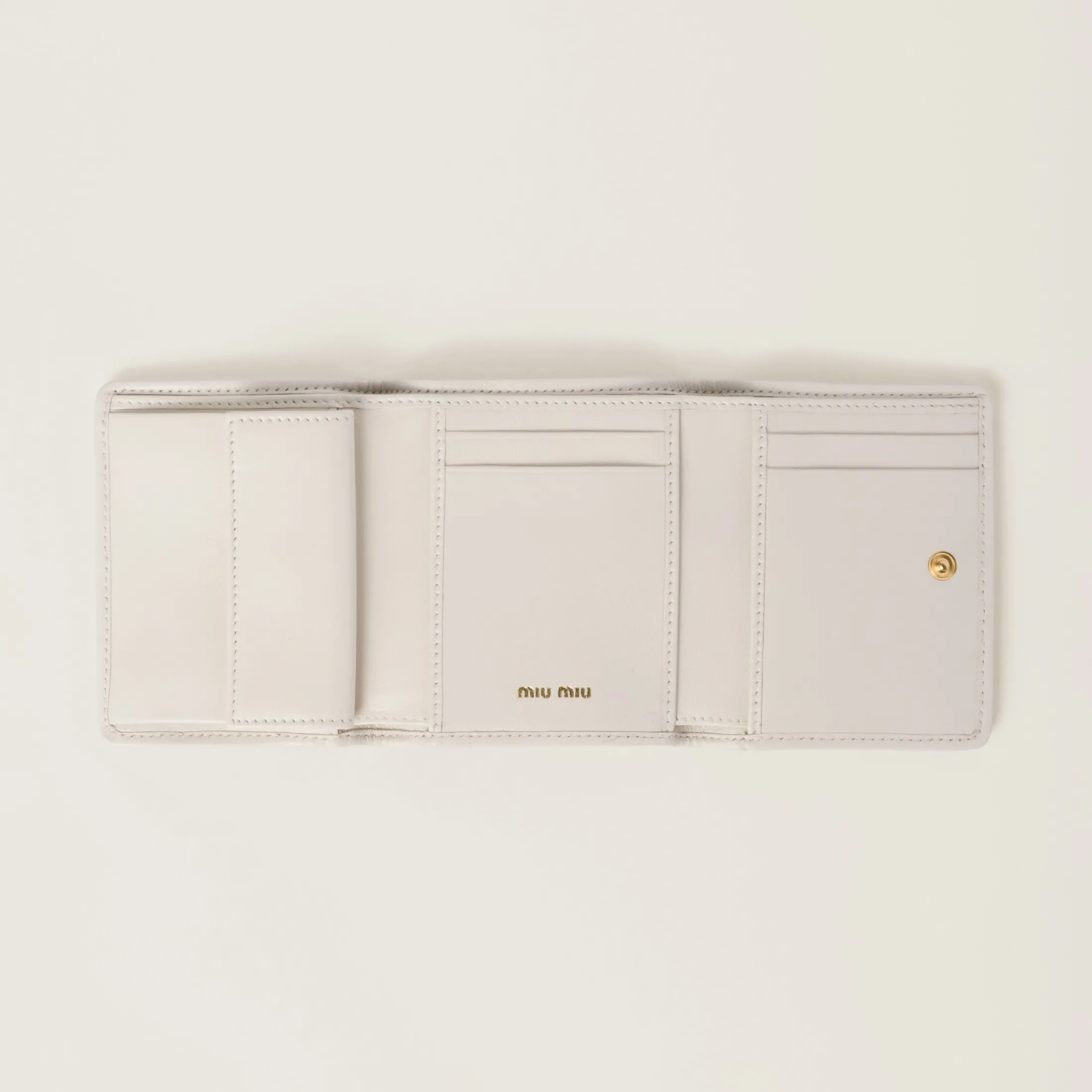 White Small Matelassé Nappa Leather Wallet | Miu Miu
