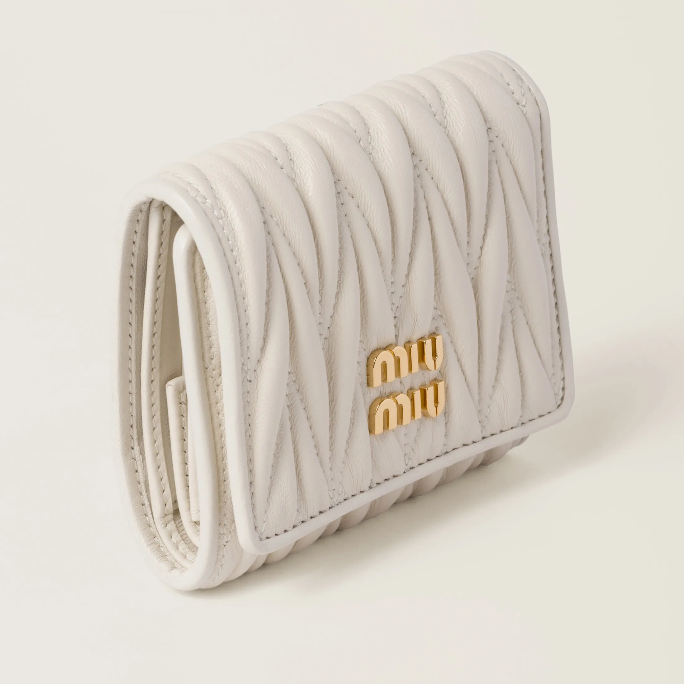 White Small Matelassé Nappa Leather Wallet | Miu Miu