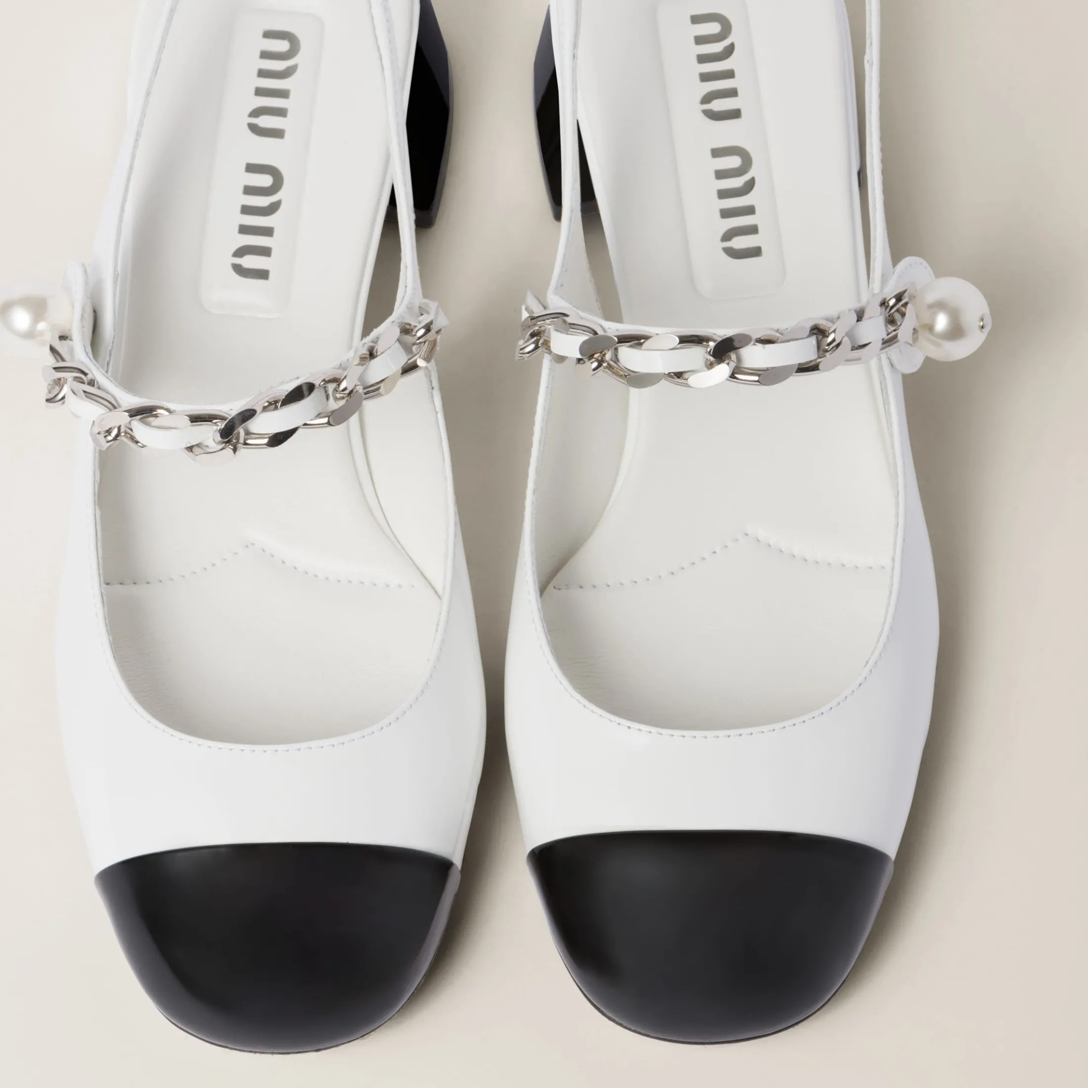 White/black Two-tone Patent Leather Slingback Pumps | Miu Miu